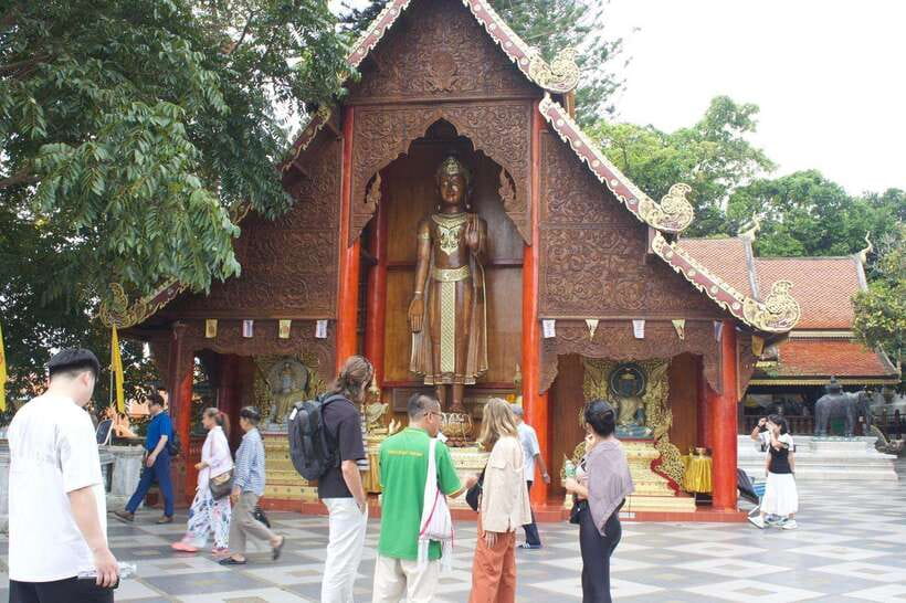 Chiang Mai: Elephant Sanctuary, Monk Trail & Doi Suthep Tour - Who should book this tour, and who should skip it