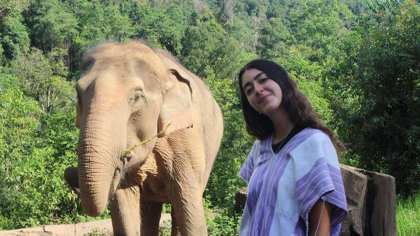 CHIANG MAI ELEPHANT VILLAGE SANCTUARY JUNGLE ADVENTURE - Lunch with Ken’s family: when the meal becomes part of the story
