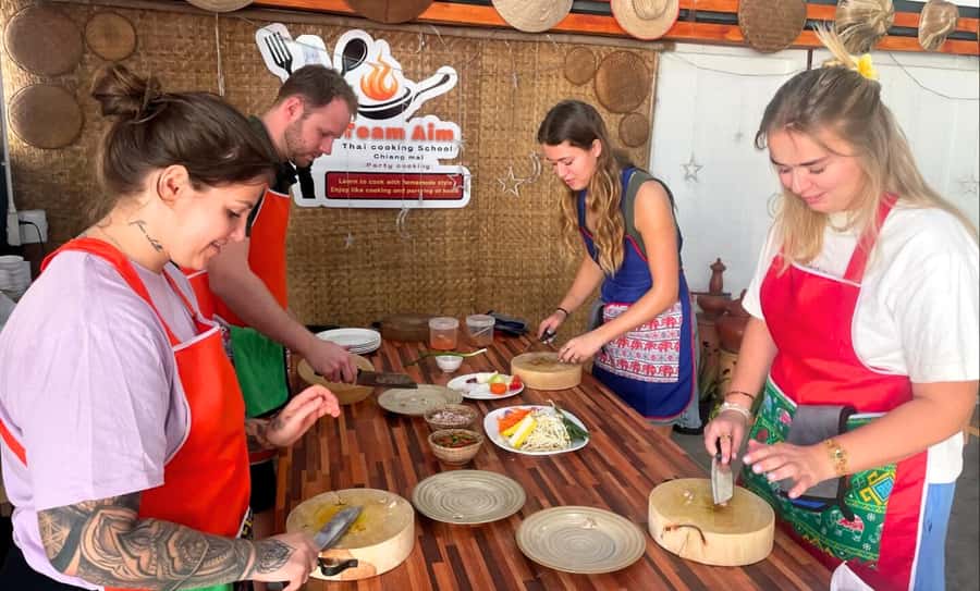 Chiang Mai: Ethical Elephant Sanctuary & Thai Cooking Class - Waterfall tea break and the Mae Wang walking block