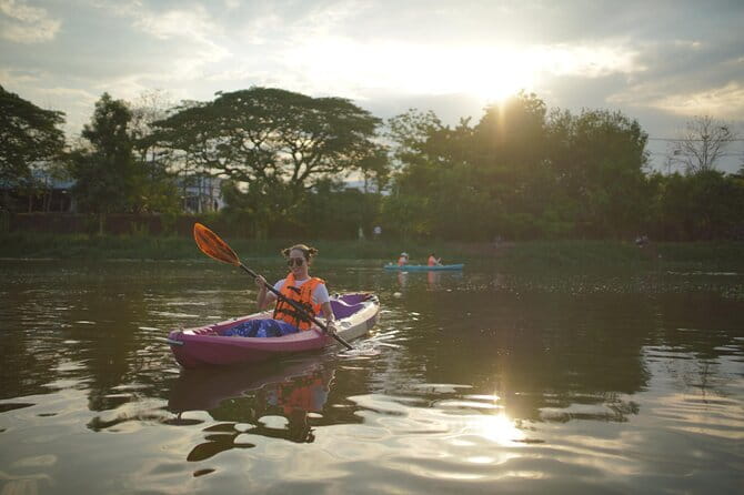 Chiang Mai: Explore Kayaking Through Mae Ping River on Sunset - Why Kayaking the Mae Ping at Sunset Beats the Usual Chiang Mai Night Plans