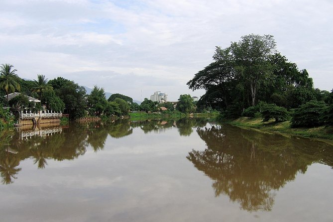 Chiang Mai Farm Life & Khao Soy Tasting on a Half-Day Boat Tour - Food and drinks: what’s included vs what you’ll want to pay for