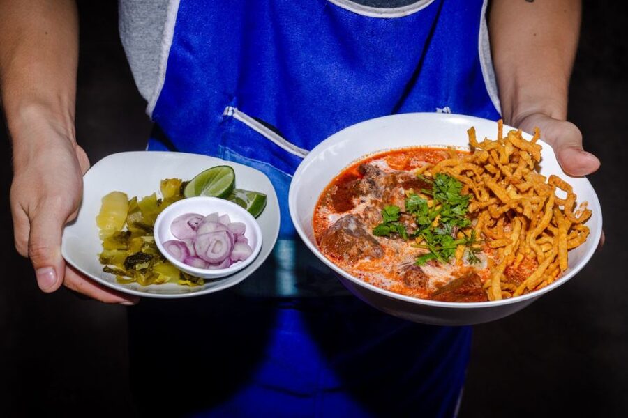 Chiang Mai: Food Tour by Songtheaw Truck with 15+ Tastings - Practical tips so you don’t regret eating early