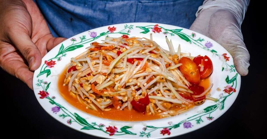 Chiang Mai: Food Tour by Songtheaw Truck with 15+ Tastings - How the private songthaew truck changes your pace