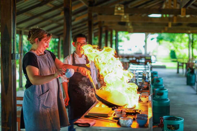 Chiang Mai: HALF-DAY COOKING COURSE at a Thai Cooking Farm - Instructors in action: English teaching that actually sticks
