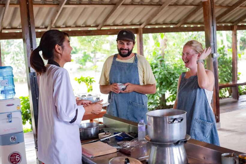 Chiang Mai: HALF-DAY COOKING COURSE at a Thai Cooking Farm - Market learning: the quick way to understand Thai ingredients