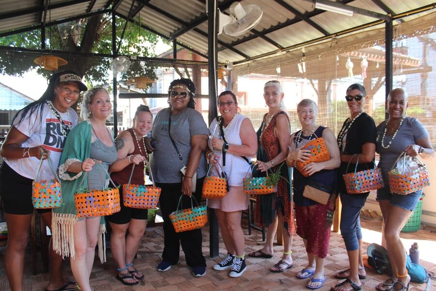 Chiang Mai: Half Day Morning Cooking Class with Market Tour - A four-hour cooking class that starts at Kad Kom Market