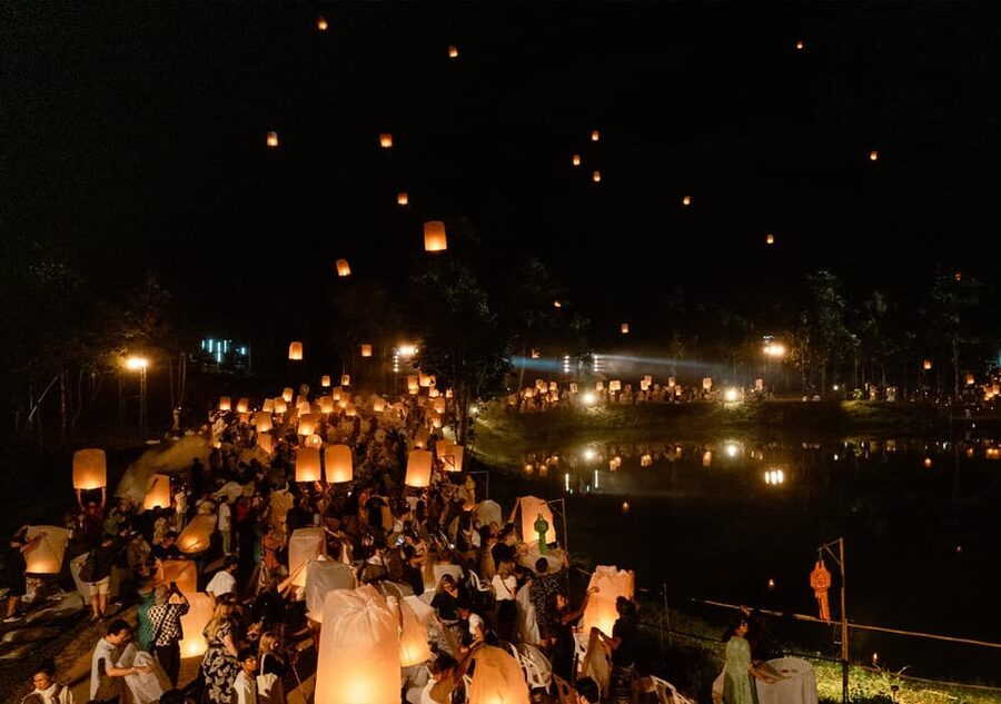 Chiang Mai: Heaven Lantern Festival Ticket with Dinner 2025 - Language and On-the-Ground Help