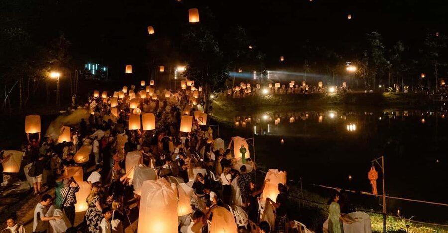 Chiang Mai: Heaven Lantern Festival Ticket with Dinner 2025 - Dinner at Main Dining Area: Free-Flow Lanna Food With Stage Power