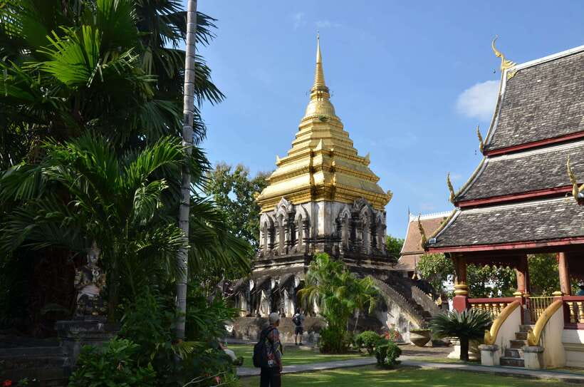 Chiang Mai: Historic Temples and City Guided Walking Tour - Three Kings Monument: fast orientation, real local context