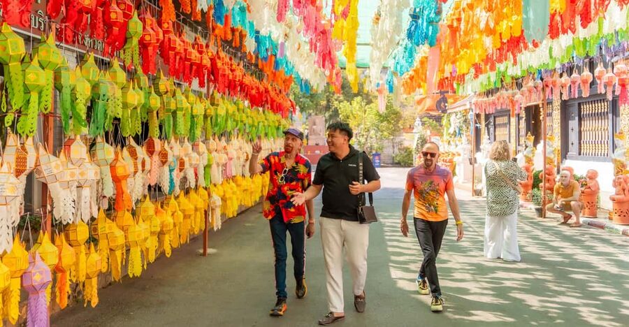 Chiang Mai: Historical and Culture Exploration Walking Tour - Wat Phra Singh: Lanna temple design, murals, and a symbol tied to birth years