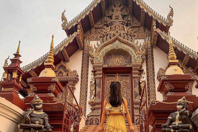 ️ Chiang Mai Instagram Tour: Most Famous Spots (Private and All-Inclusive) - Night Bazaar and walking streets: finish with food and easy shopping