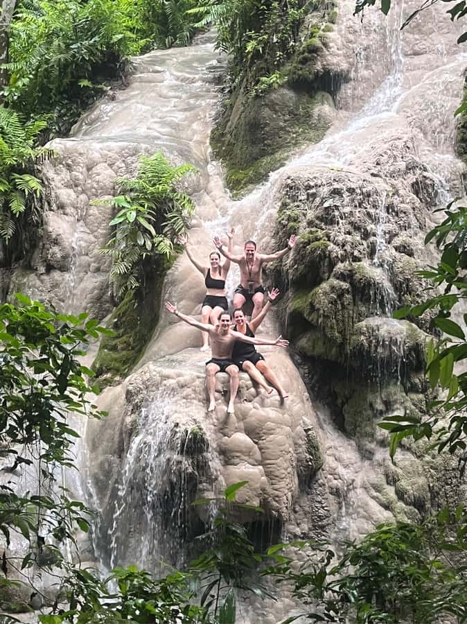 Chiang Mai: Instagrammable spots for half day - White Pagoda on the hill: gold-and-white angles with a calm feel