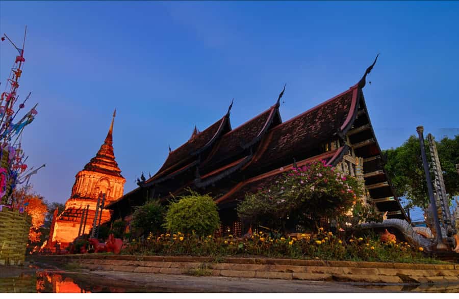 Chiang Mai Light: Tuk Tuk Night Tour with Temples & Markets - FAQ