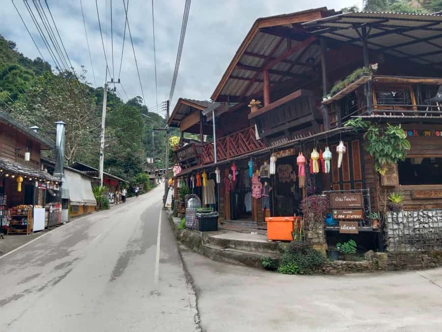 Chiang Mai: Mae Kampong Village, Hot Springs & Bor Sang Tour - Sankamphaeng Hot Springs: Mineral Soak Time in a Natural Setting