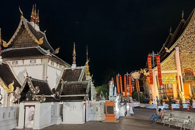 Chiang Mai Old City & Temples 3 hour Twilight Walking Tour - Wat Phra Singh at golden hour: what you’re really seeing
