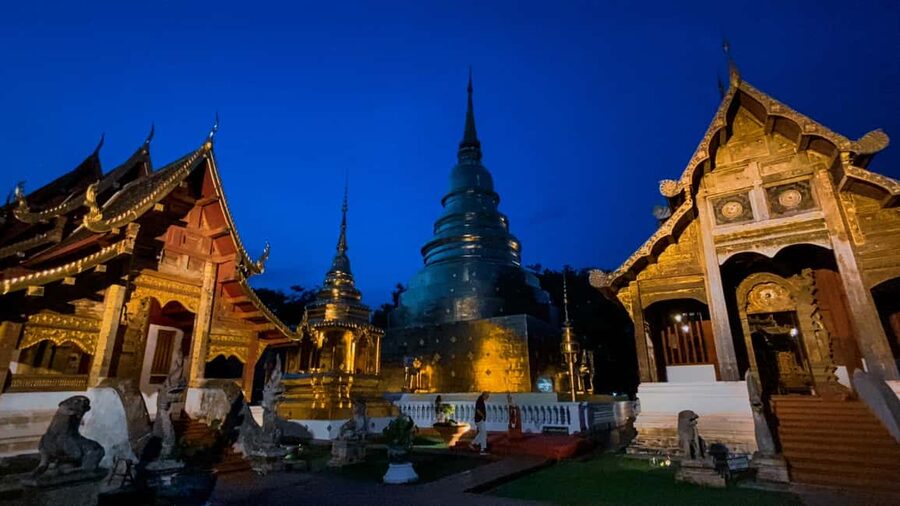 Chiang Mai Old City Twilight Walk Tour: Lanna Majestic Glow - The Three Kings Monument: a quick photo stop that still adds context