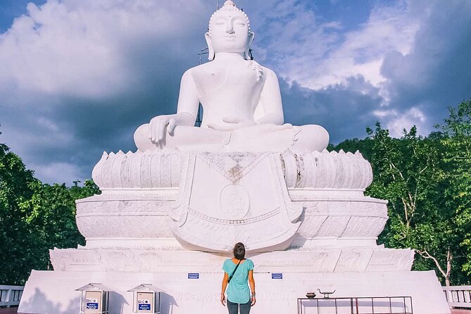 Chiang Mai Pai Full Day Sai Ngam Hot Spring, Pai Canyon, White Buddha, Santichon - Wat Phra That Mae Yen and the White Buddha: 300+ stairs and big-city views