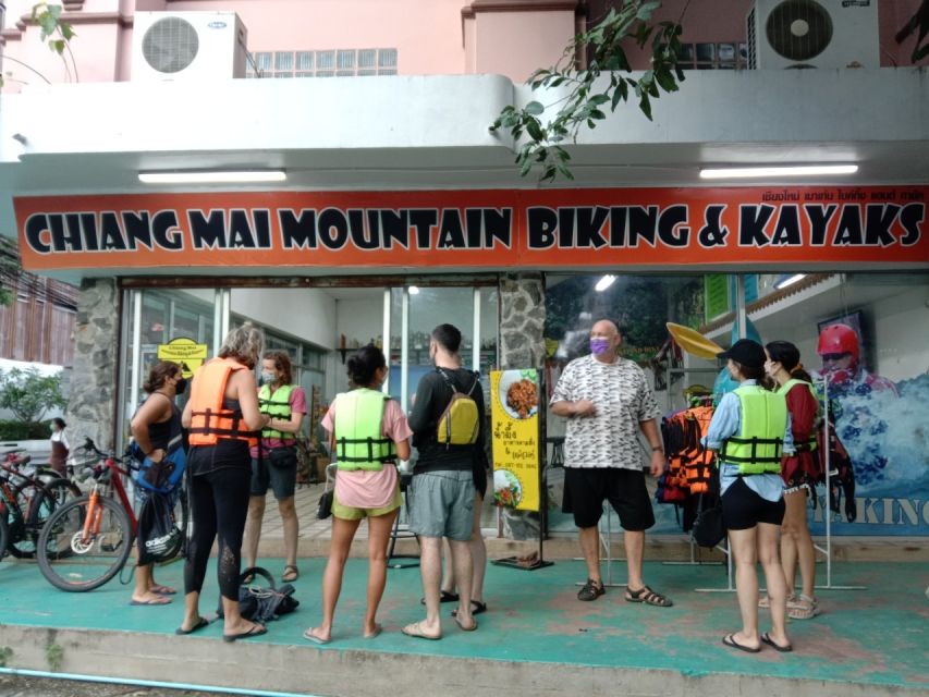 Chiang Mai: Ping River Night Kayaking into City Center - Timing at dusk: what the dark does to your experience