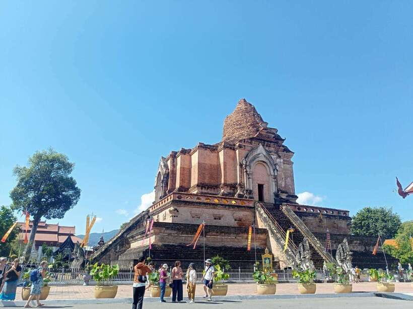 Chiang Mai: Private City Tuk-Tuk Tour - When the Tour Runs and How to Time Your Day