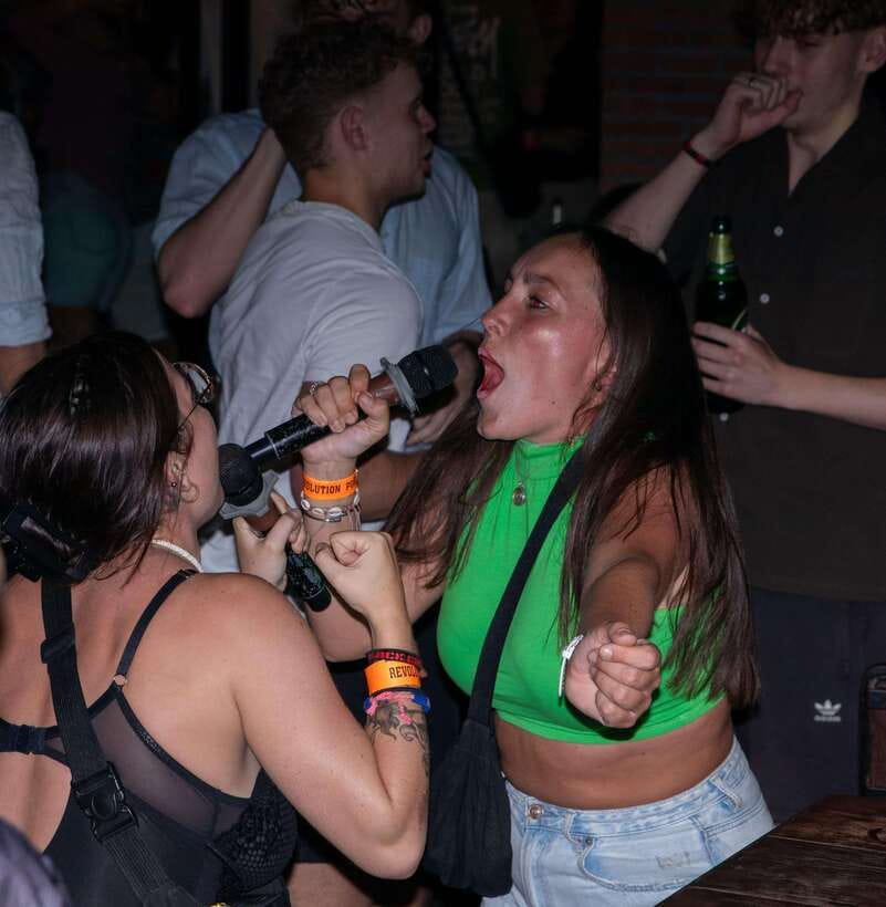 Chiang Mai Pub Crawl: The Best Nightlife in Town! - Price and Value: What 500THB (About $15) Really Buys