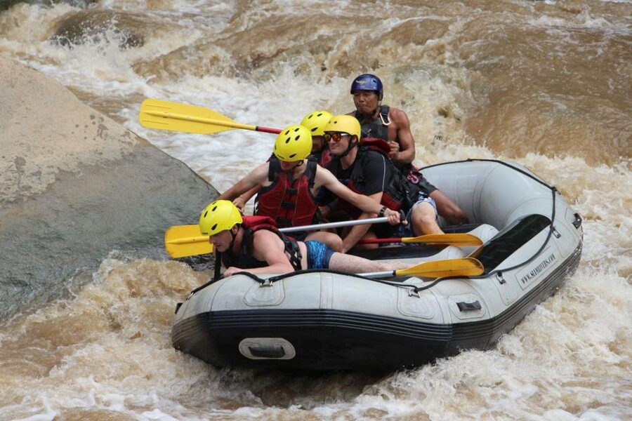 Chiang Mai Rafting in Mae Taeng River with Thai Buffet - Who should book this Chiang Mai rafting tour