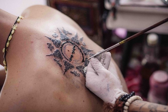 Chiang Mai Sak Yant Tattoo By Ajarn Tu - Lunch included: why the meal matters for a 5–6 hour session