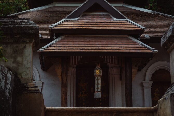 Chiang Mai Shared City Tour with Famous Temples - Wat Phra That Doi Suthep: the golden stupa and the big climb
