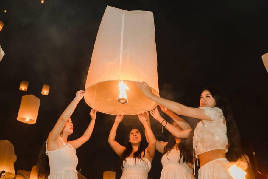 Chiang Mai Sky Lanterns Festival 2025 - Crafting time: banana leaf cups, candle making, and the little rituals