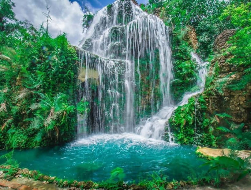 Chiang Mai: Sticky Waterfall & Angel Waterfall Park Day Tour - Climbing Sticky Waterfall: What to Wear, How to Handle Crowds, Safety Reality