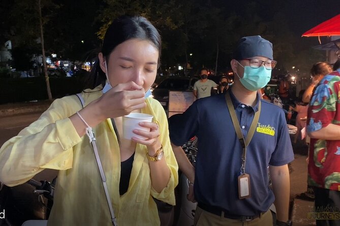 Chiang Mai Street Food Tour by Tuk Tuk with Pick Up - How the market tasting works (and what’s actually included)