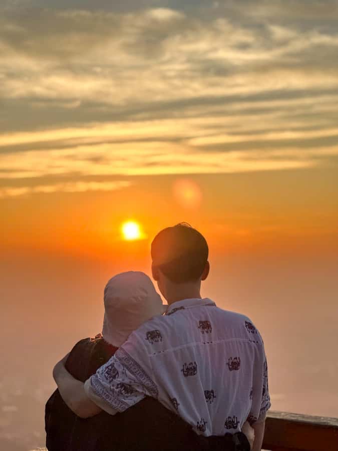 Chiang Mai: Sunrise DoiSuthep | WatPhaLat | iPhoneSnap - Timing and clothing rules: small details that affect comfort