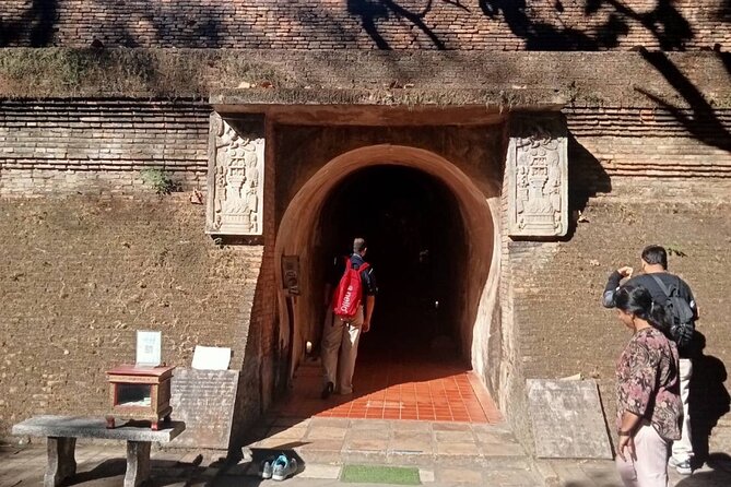 Chiang Mai Sunset Point,Wat Pha Lat,Wat Doi Suthep,Wat Umong - A Private Chiang Mai Sunset Circuit With Real Temple Variety