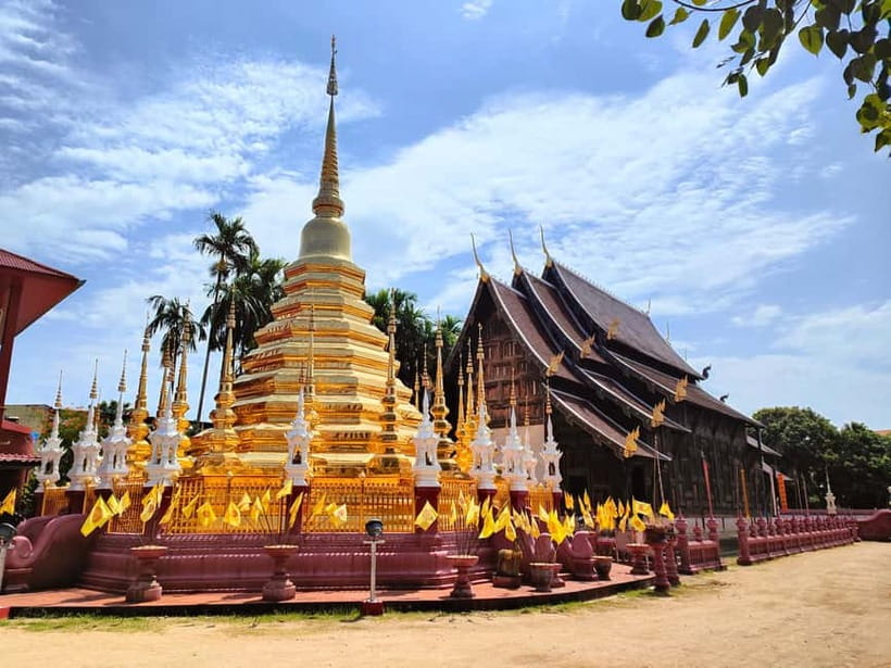 Chiang Mai: Temple And City Walking Tour Part I - Wat Chedi Luang: The Stupa That Survived an Earthquake