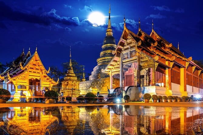 Chiang Mai Temples and Market Tuk Tuk Night Tour - Why Chiang Mai Temples at Dusk Feel Worth the Trip
