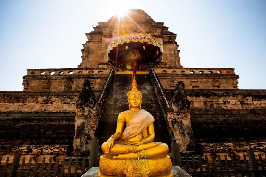 Chiang Mai: Temples and Street Food Night Tour by Tuk Tuk - Language and comfort: the real-world factor