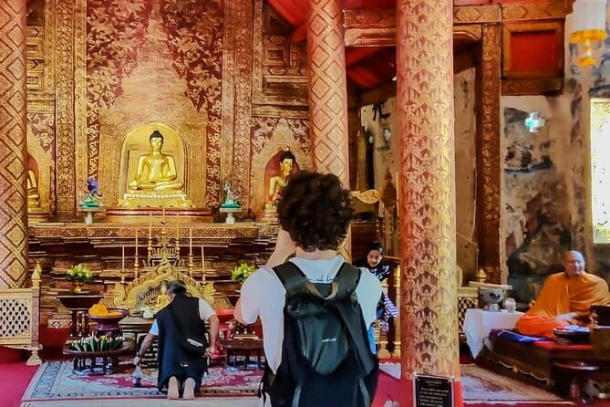 Chiang Mai Temples & Old City Hidden Gems Small Group Tour 2 Hrs - Key points that make this tour worth your time