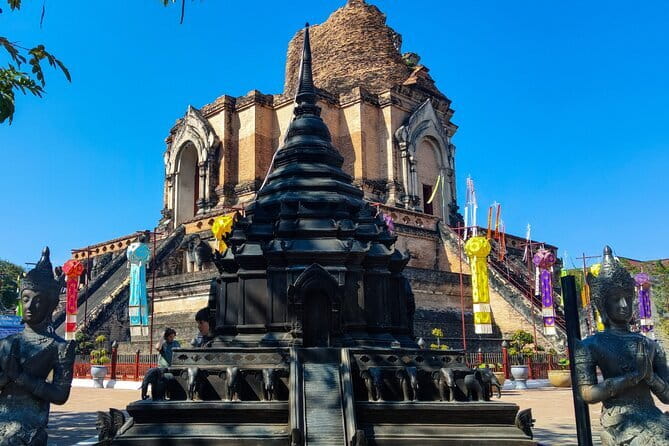 Chiang Mai Temples & Old City Hidden Gems Small Group Tour 2 Hrs - Where you start (Massage Land) and where the tour ends (Wat Chedi Luang)