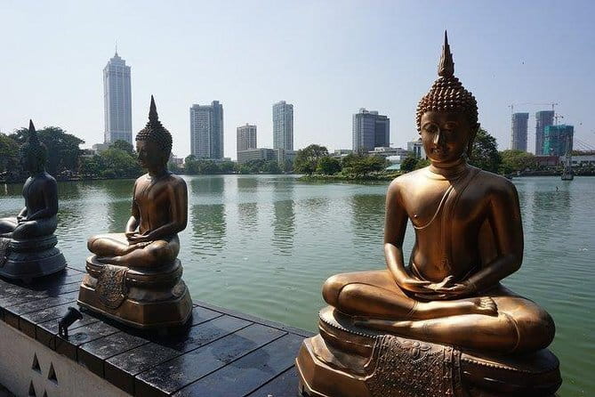 Chiang Mai Temples Visit Walking Tour with Ex-Monk Guide Part 2 - Wat Chiang Yuen: the Burmese colonial gate and pavilion