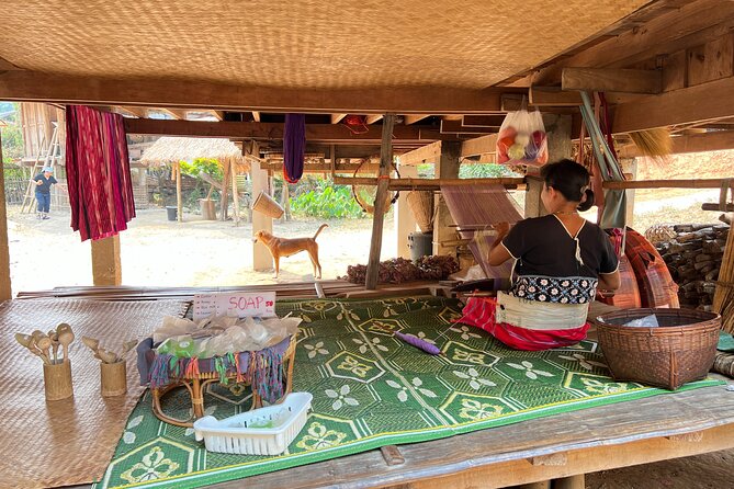 Chiang Mai to Doi Inthanon Full Day Shared Tour - Doi Inthanon National Park viewpoints: Cooler air and big altitude vibes