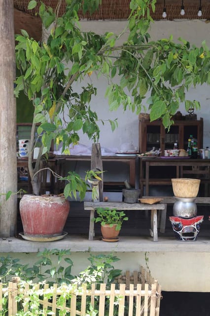 Chiang Mai : Traditional Northern Cooking Class - Northern curry with pork: building aroma and body