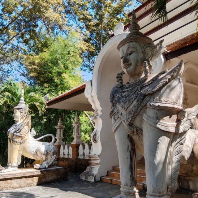 Chiang Mai: Wat Pha Lat & Wat Phra That Doi Suthep Tour - What the Day Feels Like: Pace, Walking, and Steps