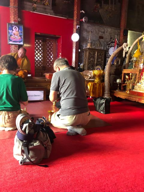 Chiang Mai: Wat Pha Lat & Wat Phra That Doi Suthep Tour - The 306 Steps to Wat Phra That Doi Suthep’s Gold Pagoda