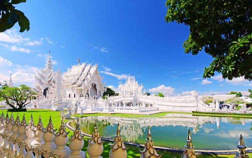 Chiang Mai: White, Blue & Big Buddha Temples in Chiang Rai - Chiang Rai on one route: White, Blue, and Big Buddha