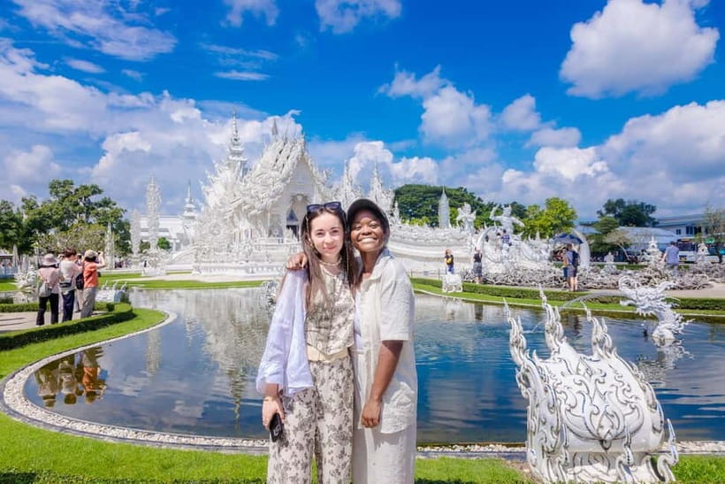 Chiang Mai: White, Red/Black & Blue Temples Tour with Lunch - Baan Dam Museum (Black House): modern art with a point of view