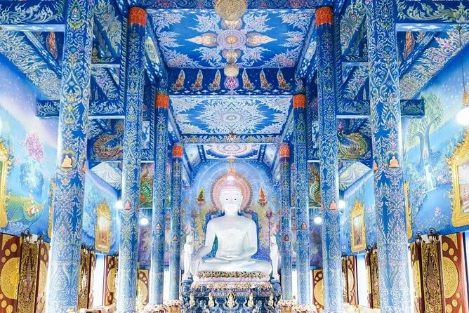 Chiang Rai and White Temple Private All-Inclusive Day-Tour - Lunch in Chiang Rai: included Thai food without the guesswork