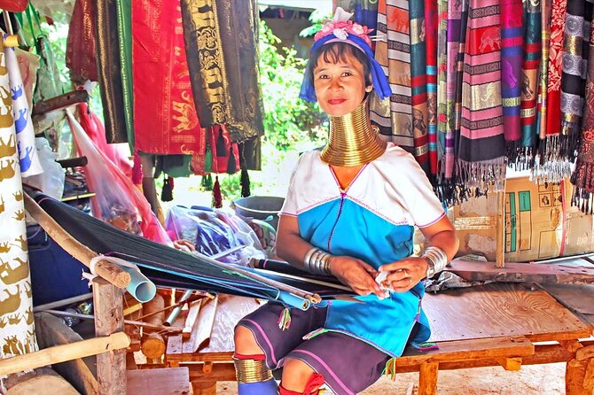 Chiang Rai Full Day Tour with Boat Trip and Longneck Village - Longneck Karen Village: Cultural Visit, Time Limits, and Respect