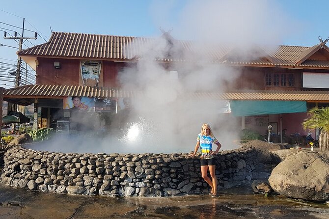 Chiang Rai Tour: Hot Spring,White Temple, Golden Triangle, Yao - Mae Sai and Wat Prathat Phu Khao: a different pace in the north