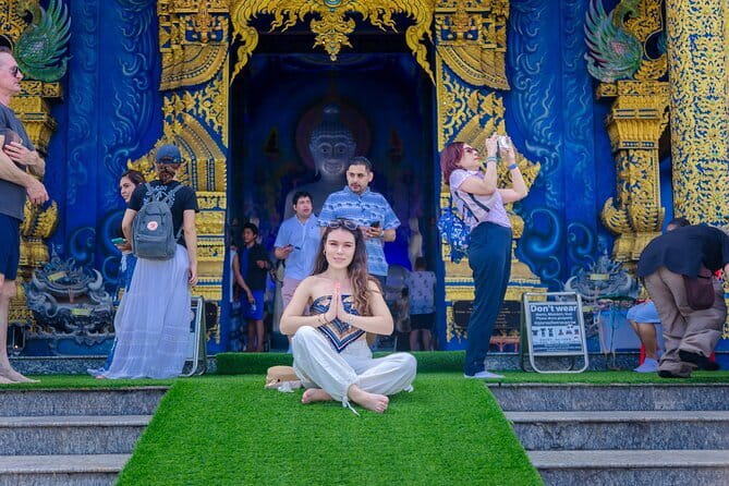 Chiang Rai White Blue Red Temples with Hot Spring from Chaing Mai - Wat Rong Suea Ten Blue Temple: blue and gold without the pressure