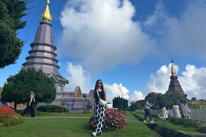 ChiangMai 1DayTour:Elephant Sanctuary,king&queen pagoda,waterfall - Chiang Mai 1-Day Tour: a long but well-paced nature day