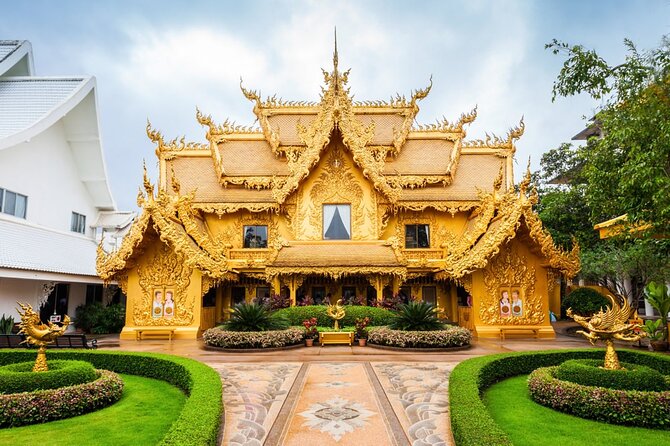 Chiangmai to White Temple, Blue Temple & Black museum - Timing and expectations: an 8 to 9 hour loop that starts early